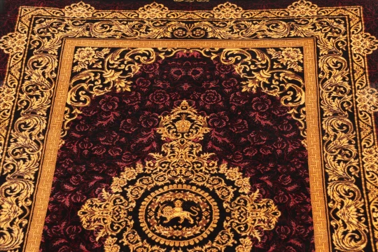 Ghom Silk Imperial