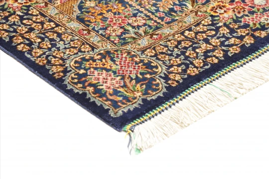 Ghom Silk Royal