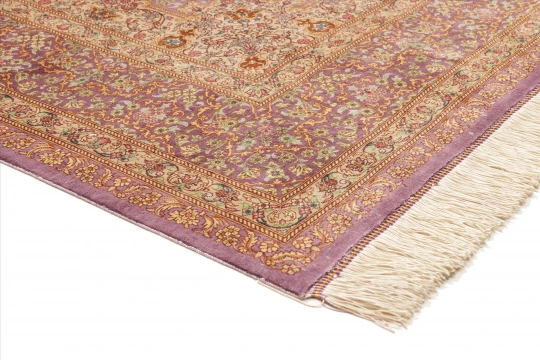 Ghom Silk Royal